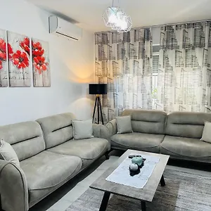 Apartment Grace's Centre, Shkodra
