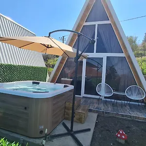 فيلة Alex's House Shiroke, شكودر
